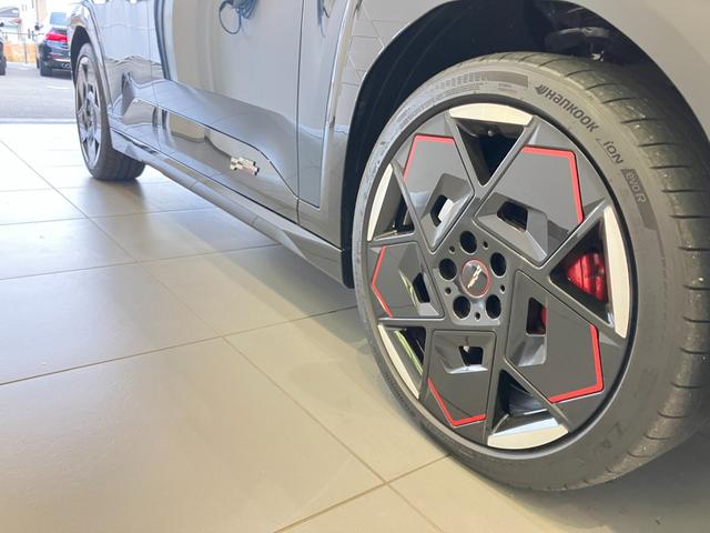 MINI JCW エースマンE ジョンクーパーワークス・トリム 弊社デモカー ドライビングアシスト アダプティブLEDライト 純正20AW シートヒーター ステアリングヒーター 全方位 ヘッドアップディスプレイ Apple Carplay Android Auto(18枚目)