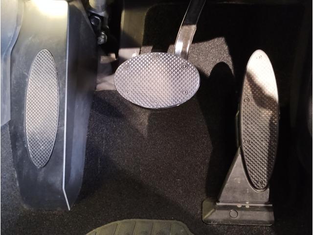 ＭＩＮＩ クーパーＤ　チリレッド　ホワイトルーフ　ペッパーＰＫＧ　デジタルメーター　ヘッドアップディスプレイ　アンビエントライト　ドライビングアシスト　ＨＤＤナビ　リヤビューカメラ　コンフォートアクセス　前後障害物センサー（20枚目）