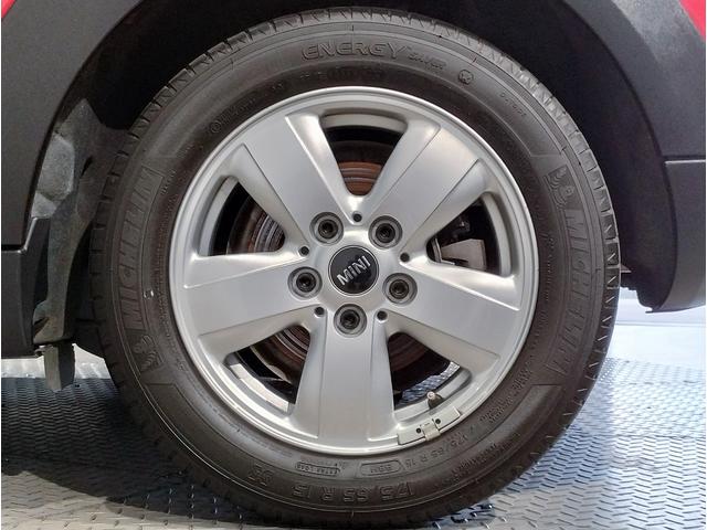 ＭＩＮＩ クーパーＤ　チリレッド　ホワイトルーフ　ペッパーＰＫＧ　デジタルメーター　ヘッドアップディスプレイ　アンビエントライト　ドライビングアシスト　ＨＤＤナビ　リヤビューカメラ　コンフォートアクセス　前後障害物センサー（40枚目）