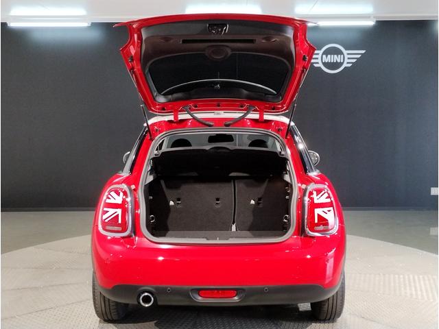 ＭＩＮＩ クーパーＤ　チリレッド　ホワイトルーフ　ペッパーＰＫＧ　デジタルメーター　ヘッドアップディスプレイ　アンビエントライト　ドライビングアシスト　ＨＤＤナビ　リヤビューカメラ　コンフォートアクセス　前後障害物センサー（64枚目）