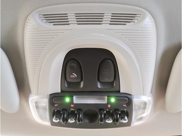 ＭＩＮＩ クーパーＤ　チリレッド　ホワイトルーフ　ペッパーＰＫＧ　デジタルメーター　ヘッドアップディスプレイ　アンビエントライト　ドライビングアシスト　ＨＤＤナビ　リヤビューカメラ　コンフォートアクセス　前後障害物センサー（74枚目）