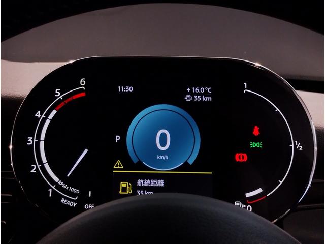 ＭＩＮＩ クーパーＳＤ　クラシック・トリム　ワンオーナー　純正１７インチアルミホイール　デジタルメーター　オートクルーズコントロール　バックカメラ　前後障害物センサー　衝突軽減ブレーキ／車線逸脱防止　オートエアコン　アンビエントライト（31枚目）