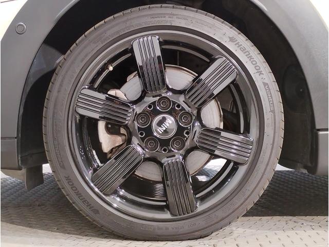 ＭＩＮＩ クーパーＳＤ　クラシック・トリム　ワンオーナー　純正１７インチアルミホイール　デジタルメーター　オートクルーズコントロール　バックカメラ　前後障害物センサー　衝突軽減ブレーキ／車線逸脱防止　オートエアコン　アンビエントライト（41枚目）