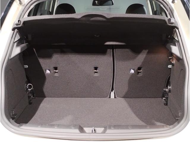 ＭＩＮＩ クーパーＳＤ　クラシック・トリム　ワンオーナー　純正１７インチアルミホイール　デジタルメーター　オートクルーズコントロール　バックカメラ　前後障害物センサー　衝突軽減ブレーキ／車線逸脱防止　オートエアコン　アンビエントライト（44枚目）