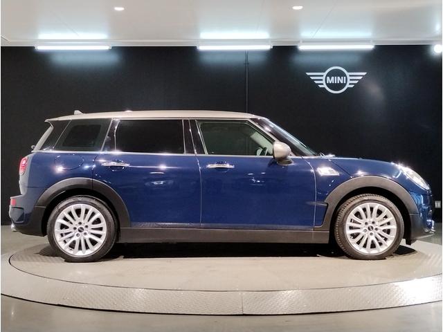 MINI クーパーS クラブマン クロスシート LEDヘッドライト バックカメラ ペッパーパッケージ 17インチアルミホイール クロームラインエクステリア HDDナビゲーション アクティブクルーズコントロール(7枚目)