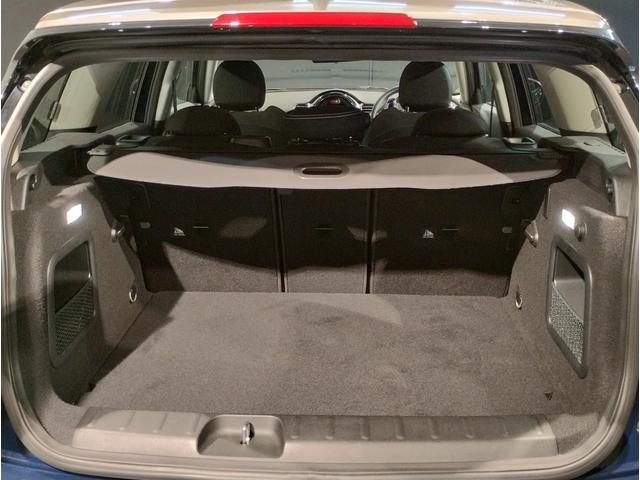 MINI クーパーS クラブマン クロスシート LEDヘッドライト バックカメラ ペッパーパッケージ 17インチアルミホイール クロームラインエクステリア HDDナビゲーション アクティブクルーズコントロール(45枚目)