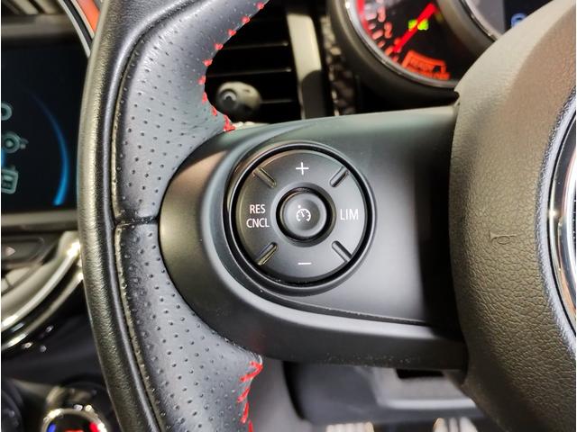 MINI ジョンクーパーワークス トラックスタイル HDDナビゲーション シートヒーター 6速ミッション レザーシート クルーズコントロール LEDヘッドライト サテライトグレーレザーシート ミラー型ETC プッシュスタート(26枚目)