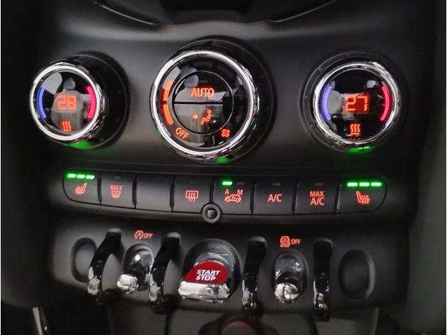 MINI ジョンクーパーワークス トラックスタイル HDDナビゲーション シートヒーター 6速ミッション レザーシート クルーズコントロール LEDヘッドライト サテライトグレーレザーシート ミラー型ETC プッシュスタート(30枚目)