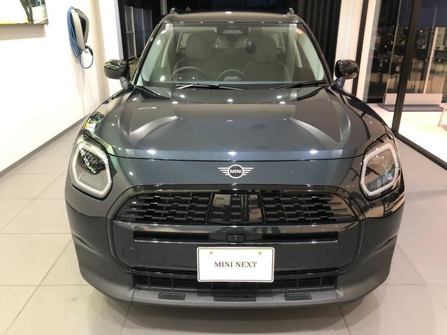 ＭＩＮＩ カントリーマンＣ　クラシック・トリム　弊社デモカー　ＡＣＣ　アップルカープレイ　アンドロイドオート　ヘッドアップディスプレイ　純正１８ＡＷ　シートヒーター　ステアリングヒーター　アンビエントライト　全周囲カメラ　ワイヤレス充電（73枚目）