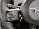 クーパーＳ　フェイバリット・トリム　Ｆａｖｏｕｒｅｄ　ＴＲＩＭ　Ｍパッケージ　マルチトーンルーフ　Ｈａｒｍａｎ　Ｋａｒｄｏｎサウンド　全周囲カメラ　オプション１８ＡＷ　ステアリングヒーター　シートヒーター　電動シート　プライバシーガラス（30枚目）