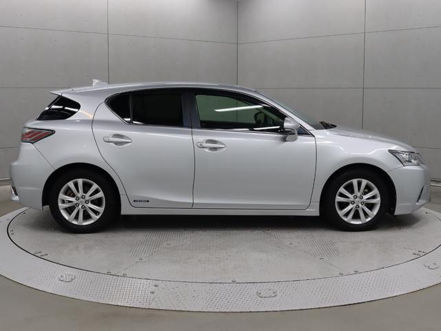 ＣＴ ＣＴ２００ｈ　バージョンＣ　／ナビゲーション／バックモニター／ＥＴＣ／ＬＥＤヘッドランプ／クリアランスソナー／合成皮革シート（4枚目）