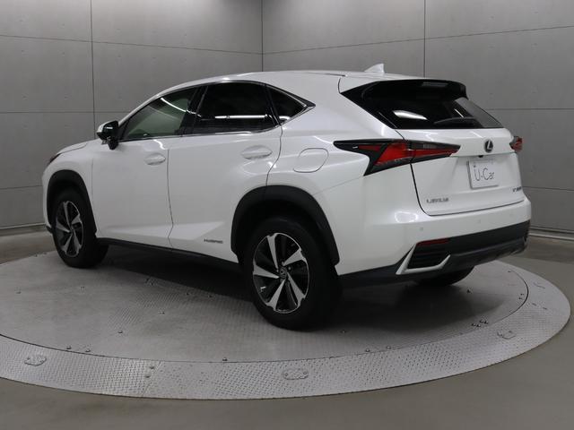 ＮＸ ＮＸ３００ｈ　バージョンＬ　セミアリニン本革シート　パーキングサポートブレーキ　前後シートヒーター　リア電動リクライニングシート　フロントシートベンチレーション（2枚目）