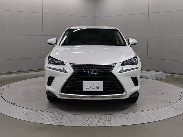 ＮＸ ＮＸ３００ｈ　バージョンＬ　セミアリニン本革シート　パーキングサポートブレーキ　前後シートヒーター　リア電動リクライニングシート　フロントシートベンチレーション（5枚目）