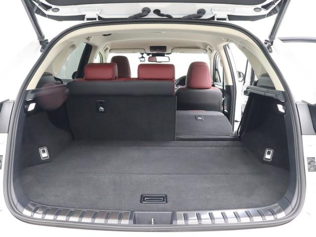 ＮＸ ＮＸ３００ｈ　バージョンＬ　セミアリニン本革シート　パーキングサポートブレーキ　前後シートヒーター　リア電動リクライニングシート　フロントシートベンチレーション（8枚目）