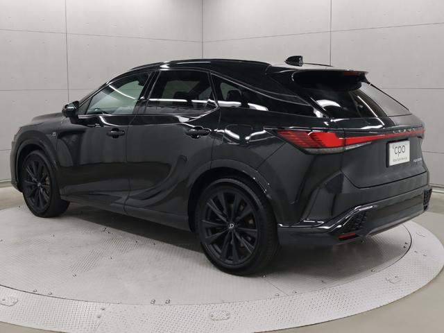 ＲＸ ＲＸ５００ｈ　Ｆスポーツパフォーマンス　パノラマルーフ　マークレビンソンプレミアムサウンドシステム　寒冷地仕様　ルーフレール　社外フロアマット　Ｆスポーツ専用マットブラックアルミホイール（2枚目）