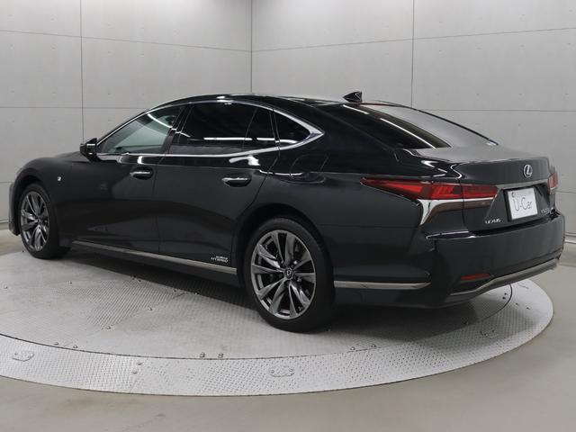ＬＳ ＬＳ５００ｈ　Ｆスポーツ　Ｅ－４ＷＤハイブリッド　Ｆスポーツ専用２０インチアルミホイール　１２．３型ワイドナビ　パノラミックビューモニター　ＥＴＣ２，０　ムーンルーフ（2枚目）