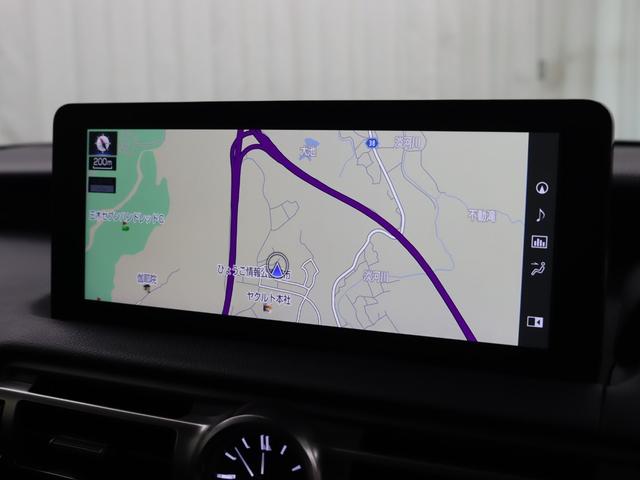 ＩＳ ＩＳ３００　ＦスポーツモードブラックＳ　ムーンルーフ　パノラミックビューモニター　モードブラック専用内装　マットブラックアルミホイール　オプションカラーラディアントレッド（9枚目）