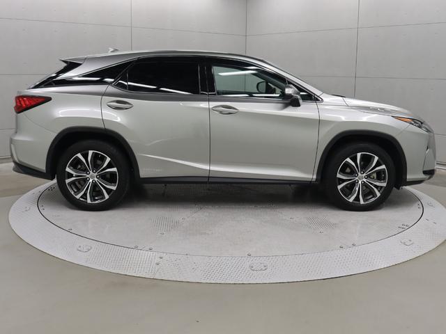 RX RX450h バージョンL パノラミックビューモニター ヘッドアップディスプレイ セミアリニン本革シート リア電動シート 前後シートヒーター 12・3型ワイドナビ(4枚目)