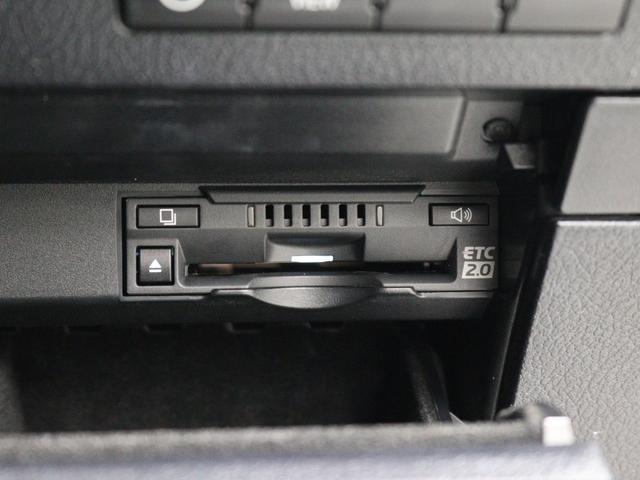 ＲＸ ＲＸ３００　バージョンＬ　リアシートエンターテイメントシステム液晶テレビ×２　セニアリニン本革シート　全方位カメラ　ヘッドアップディスプレイ（12枚目）