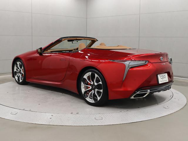 ＬＣ ＬＣ５００　コンバーチブル　トルセンＬＳＤ　２１インチアルミホイール　ヘッドアップディスプレイ　マークレビンソンプレミアムサウンドシステム　オレンジブレーキキャリパー（2枚目）