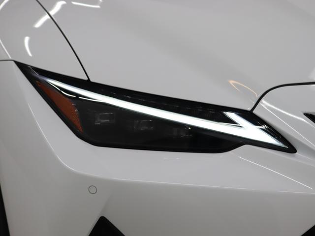 IS IS500 Fスポーツパフォーマンス V8 5000ccエンジン パンク修理キット IS500専用アルミホイール 10.3インチワイドナビ 全方位カメラ レーダークルーズコントロール(17枚目)