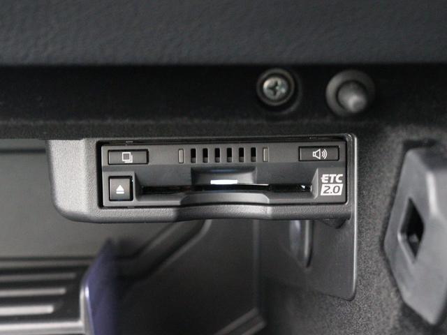 ＩＳ ＩＳ３００ｈ　バージョンＬ　セミアニリン本革　リアスモークフィルム　パノラミックビューモニター　シートヒーター　ステアリングヒーター　ブラインドスポットモニター（13枚目）