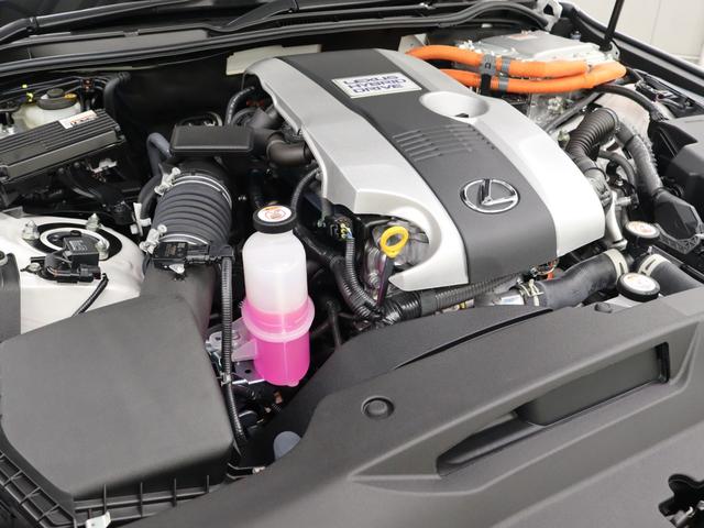 ＩＳ ＩＳ３００ｈ　バージョンＬ　セミアニリン本革　リアスモークフィルム　パノラミックビューモニター　シートヒーター　ステアリングヒーター　ブラインドスポットモニター（18枚目）