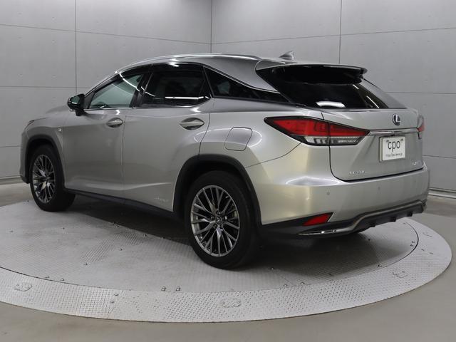 ＲＸ ＲＸ４５０ｈ　Ｆスポーツ　パノラミックビューモニター　セカンドパワーシート　パノラマルーフ　ルーフレール　３眼フルＬＥＤヘッドライト　ＩＴＳコネクト（2枚目）