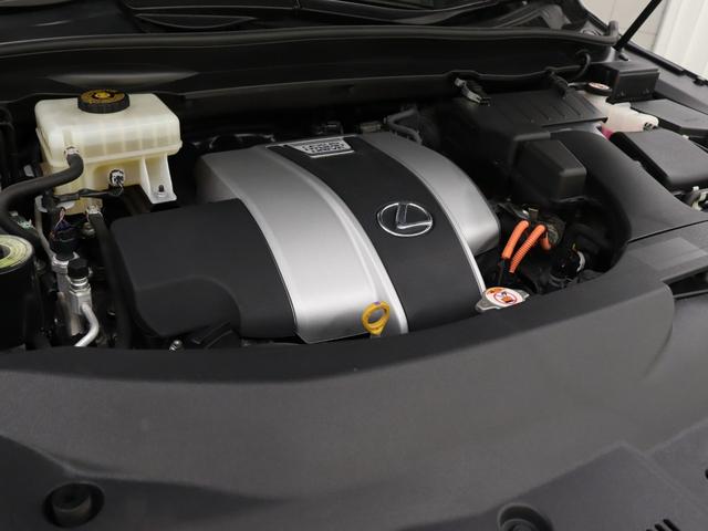 ＲＸ ＲＸ４５０ｈ　Ｆスポーツ　パノラミックビューモニター　セカンドパワーシート　パノラマルーフ　ルーフレール　３眼フルＬＥＤヘッドライト　ＩＴＳコネクト（18枚目）