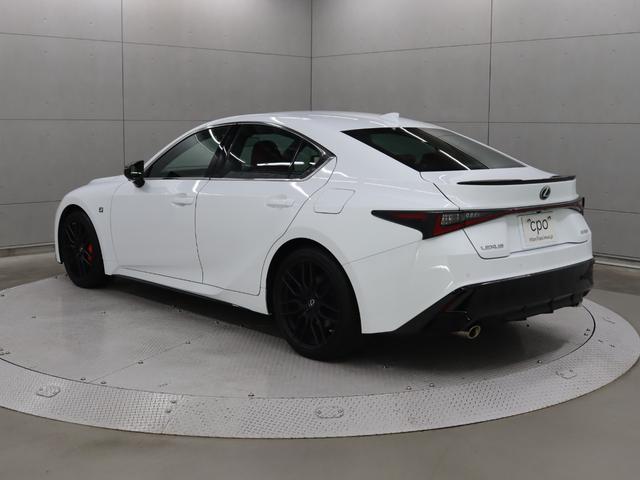 ＩＳ ＩＳ３００　Ｆスポーツモードブラック　マークレビンソン”プレミアムサラウンドシステム”　ムーンルーフ　Ｆスポーツ専用オレンジブレーキキャリパー　ドライブレコーダー　アルミホイールロックナット（2枚目）