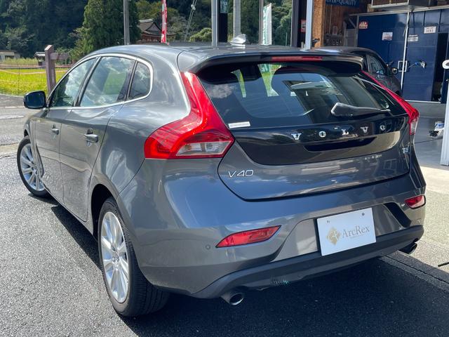 V40 T4 SE ナビ TV バックカメラ ETC センターコートアルミニウムパネル シートヒーター 衝突軽減ブレーキ レーンキープアシスト アダプティブクルーズコントロール ドライバーアラート ブラインドスポット(59枚目)