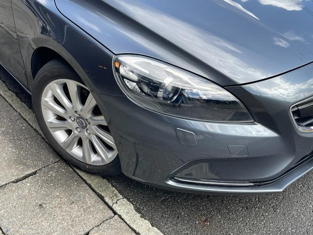 V40 T4 SE ナビ TV バックカメラ ETC センターコートアルミニウムパネル シートヒーター 衝突軽減ブレーキ レーンキープアシスト アダプティブクルーズコントロール ドライバーアラート ブラインドスポット(70枚目)