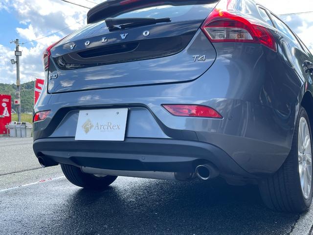 V40 T4 SE ナビ TV バックカメラ ETC センターコートアルミニウムパネル シートヒーター 衝突軽減ブレーキ レーンキープアシスト アダプティブクルーズコントロール ドライバーアラート ブラインドスポット(71枚目)