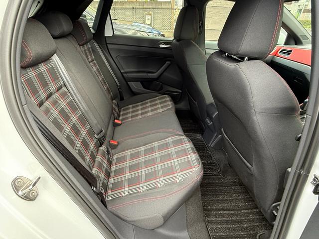 ポロGTI ベースグレード セーフティパッケージ DiscoverProパッケージ テクノロジーパッケージ デジタルメーター ACC レーンキープアシスト ブラインドスポット 純正SSDナビ フルセグTV バックモニター PDC(22枚目)
