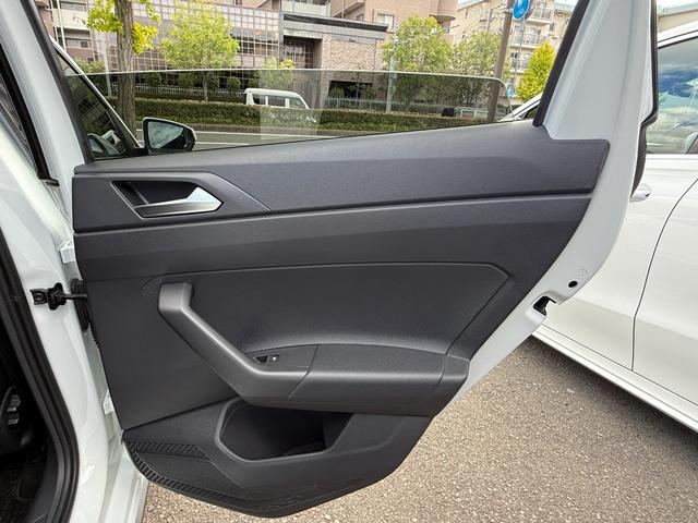 ポロGTI ベースグレード セーフティパッケージ DiscoverProパッケージ テクノロジーパッケージ デジタルメーター ACC レーンキープアシスト ブラインドスポット 純正SSDナビ フルセグTV バックモニター PDC(25枚目)