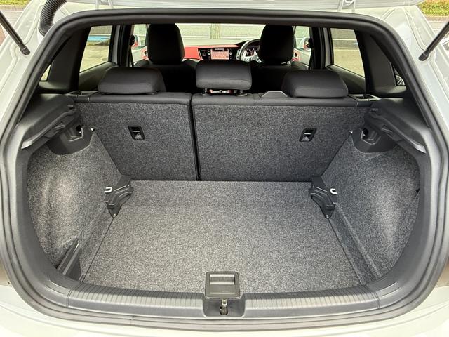 ポロGTI ベースグレード セーフティパッケージ DiscoverProパッケージ テクノロジーパッケージ デジタルメーター ACC レーンキープアシスト ブラインドスポット 純正SSDナビ フルセグTV バックモニター PDC(29枚目)