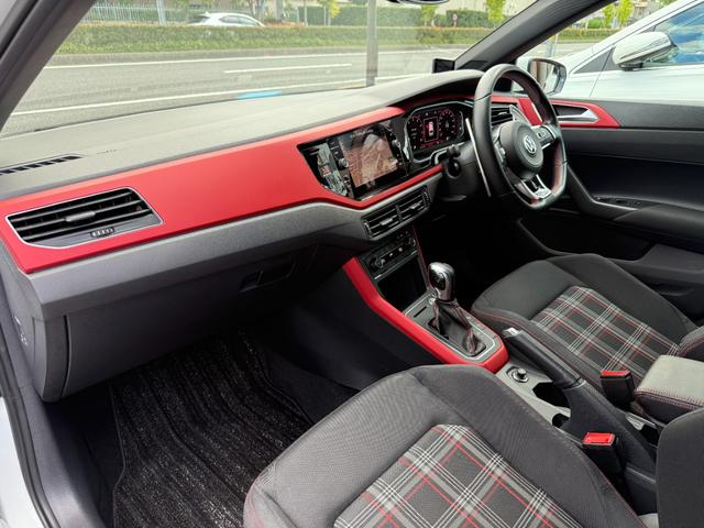 ポロGTI ベースグレード セーフティパッケージ DiscoverProパッケージ テクノロジーパッケージ デジタルメーター ACC レーンキープアシスト ブラインドスポット 純正SSDナビ フルセグTV バックモニター PDC(40枚目)