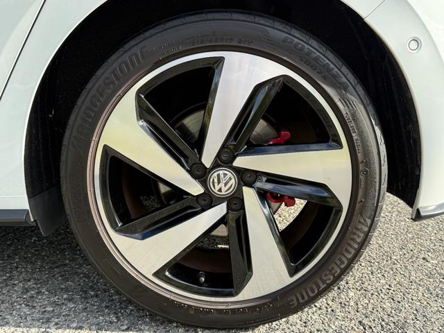 ポロGTI ベースグレード セーフティパッケージ DiscoverProパッケージ テクノロジーパッケージ デジタルメーター ACC レーンキープアシスト ブラインドスポット 純正SSDナビ フルセグTV バックモニター PDC(53枚目)