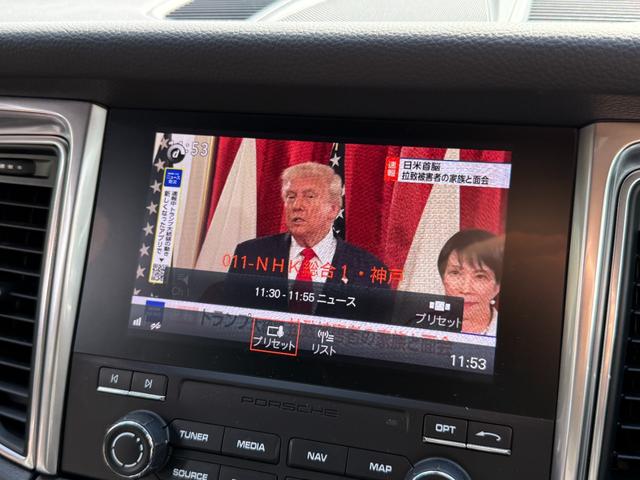 マカン マカン 走行9200kmワンオーナー PC記録簿 19インチアルミホイール レザーシート メモリー機能付き14wayパワーシート レッドシートベルト オートマチックテールゲート 純正PCMナビ バックモニター(31枚目)