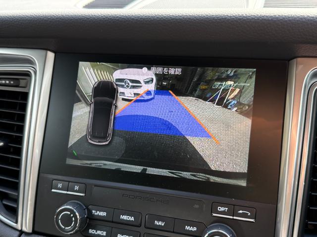 マカン マカン 走行9200kmワンオーナー PC記録簿 19インチアルミホイール レザーシート メモリー機能付き14wayパワーシート レッドシートベルト オートマチックテールゲート 純正PCMナビ バックモニター(32枚目)