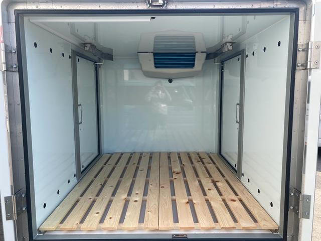 キャリイトラック 冷凍車2WAY エアコン パワステ パワーウィンドウ エアバック ABS 集中ドアロック キーレス 両側スライドドア(15枚目)