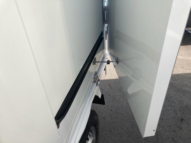 キャリイトラック 冷凍車2WAY エアコン パワステ パワーウィンドウ エアバック ABS 集中ドアロック キーレス 両側スライドドア(17枚目)