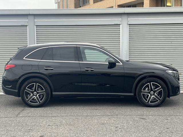 ＧＬＣ２２０ｄ　４マチック　ＩＳＧ搭載モデル　ＡＭＧライン　認定中古車二年保証　ワンオーナー　レザーエクスクルーシブパッケージ　パノラミックスライディングルーフ　本革シート　電動リアゲート　ヘッドアップディスプレイ　ブルメスターサウンドシステム(35枚目)