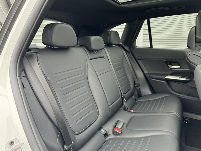 ＧＬＣ２２０ｄ　４マチック　ＡＭＧラインパッケージ　認定中古車二年保証　ワンオーナー　パノラミックスライディングルーフ　レーダーセーフティパッケージ　レザーシート　電動リアゲート　全周囲カメラ　メモリー付パワーシート　ワイヤレスチャージング(21枚目)