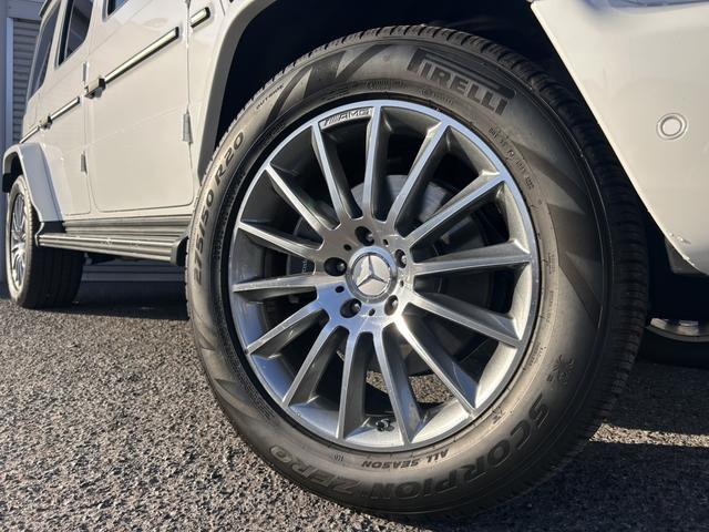 Ｇクラス Ｇ４００ｄ　ＡＭＧライン　ラグジュアリーパッケージ　ガラススライディングルーフ　黒革　ブルメスターサラウンドサウンドシステム　アダプティブダンピングシステム　レーダーセーフティパッケージ　全周囲カメラ　１オーナー　認中二年保証（12枚目）