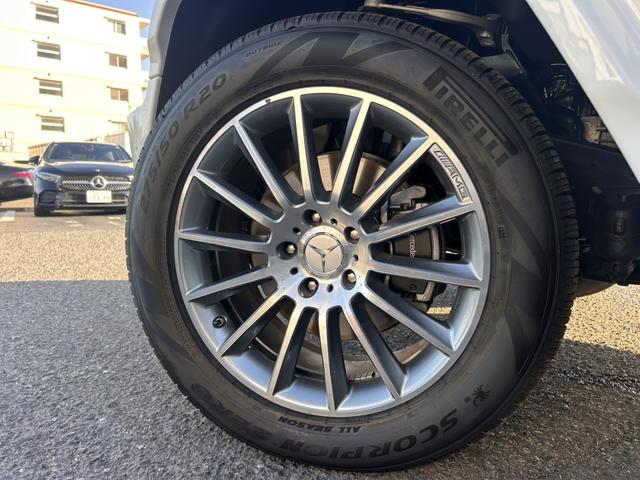 Ｇクラス Ｇ４００ｄ　ＡＭＧライン　ラグジュアリーパッケージ　ガラススライディングルーフ　黒革　ブルメスターサラウンドサウンドシステム　アダプティブダンピングシステム　レーダーセーフティパッケージ　全周囲カメラ　１オーナー　認中二年保証（15枚目）