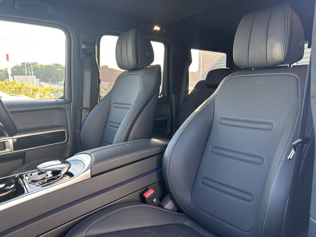 Ｇクラス Ｇ４００ｄ　ＡＭＧライン　ラグジュアリーパッケージ　ガラススライディングルーフ　黒革　ブルメスターサラウンドサウンドシステム　アダプティブダンピングシステム　レーダーセーフティパッケージ　全周囲カメラ　１オーナー　認中二年保証（17枚目）