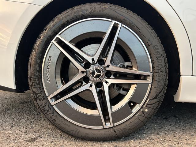 Ｃクラス Ｃ２００　４Ｍアバンギャルド　ＡＭＧラインパッケージ　新車保証継承　ドライバーズパッケージ　パノラミックスライディングルーフ　３６０度カメラ　レーダーセーフティパッケージ　アンビエントライト　　リアアクスルステアリング　ＬＥＤハイパフォーマンスアシスト（13枚目）