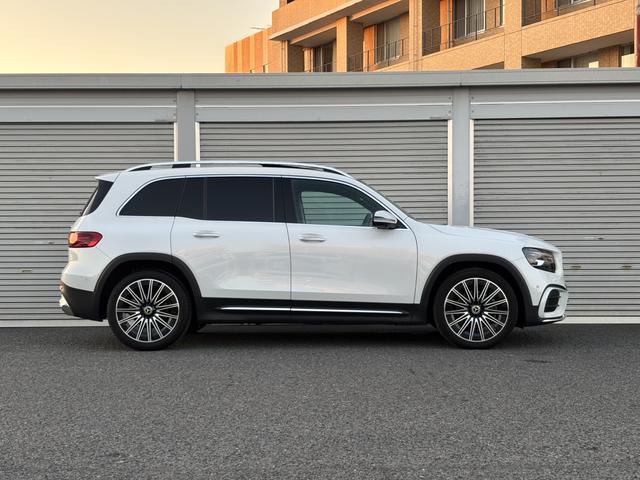 MERCEDES BENZ GLB GLB200D 4MATIC AMG LEATHER EXCLUSIVE PACKAGE