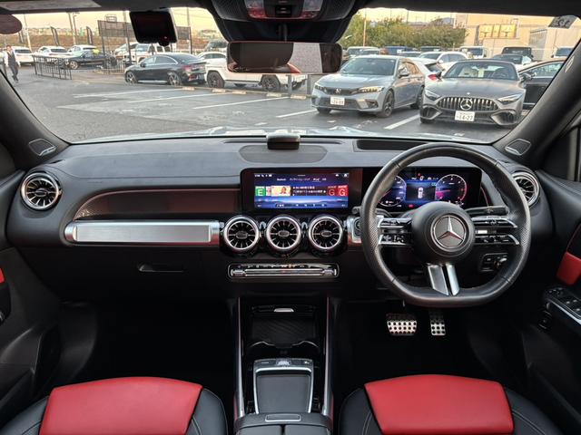 MERCEDES BENZ GLB GLB200D 4MATIC AMG LEATHER EXCLUSIVE PACKAGE